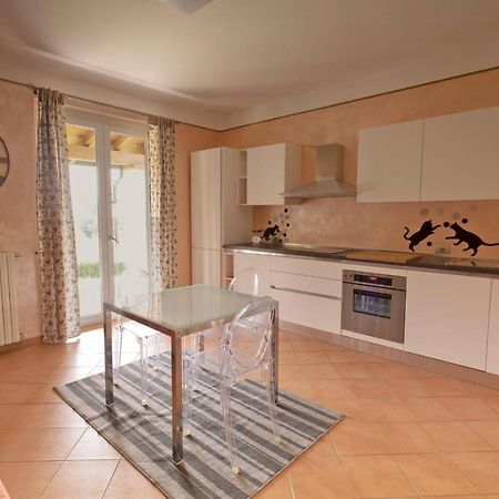 Casa Vacanze Al Capriano Appartamento Lampone Cantello Εξωτερικό φωτογραφία