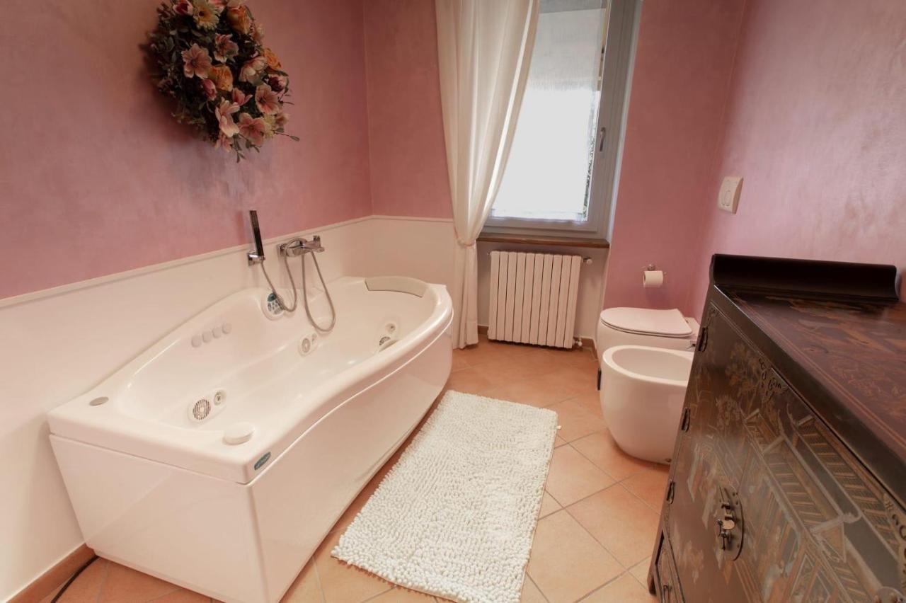 Casa Vacanze Al Capriano Appartamento Lampone Cantello Εξωτερικό φωτογραφία