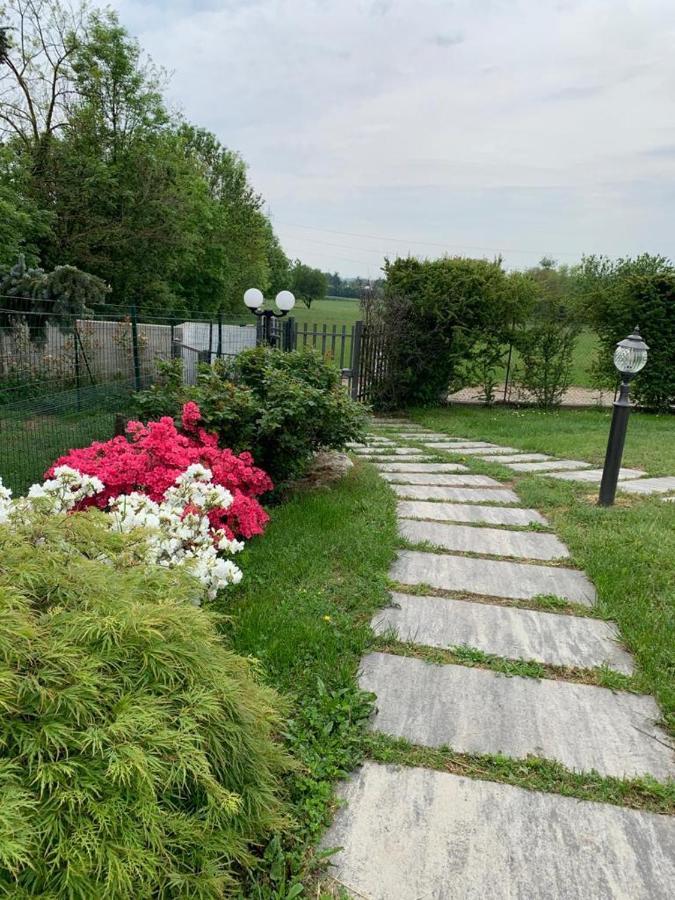 Casa Vacanze Al Capriano Appartamento Lampone Cantello Εξωτερικό φωτογραφία